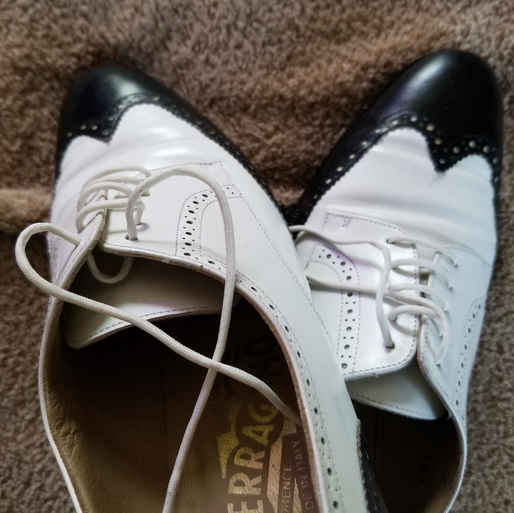 Women's shoes